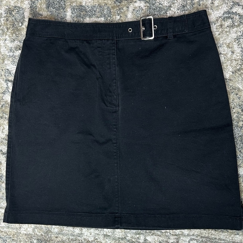 Women's Ann Taylor LOFT black stretch mini skirt size 8